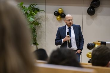 Dekan Prof. Dr.-Ing. Rauh
