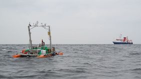 Der autonome Katamaran HALOBATES des ICBM im Nordsee-Einsatz [Foto: L. Gassen].