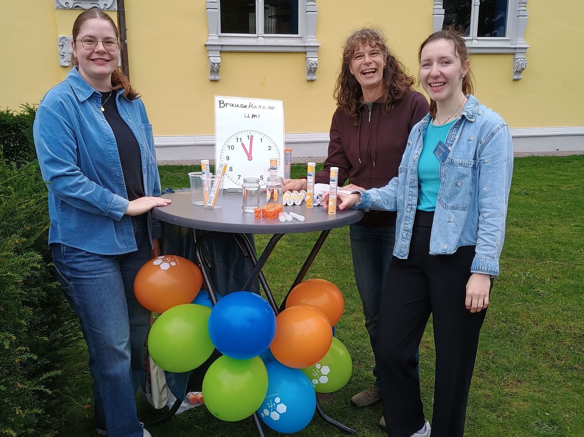 Das Institut beim Ahoi-MINT-Festival in Oldenburg.