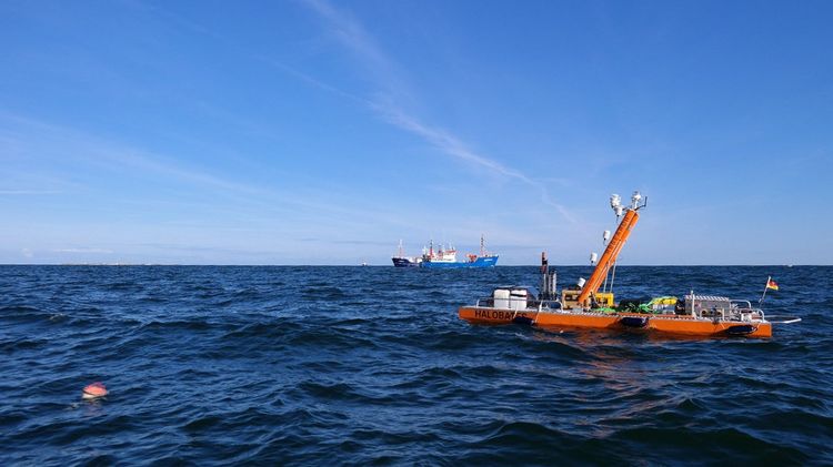 The first field campaign of BASS was successfully completed off Helgoland Island in the German Bight (Sept. 19-23, 2022). [Photo: Lisa Gassen, ICBM]