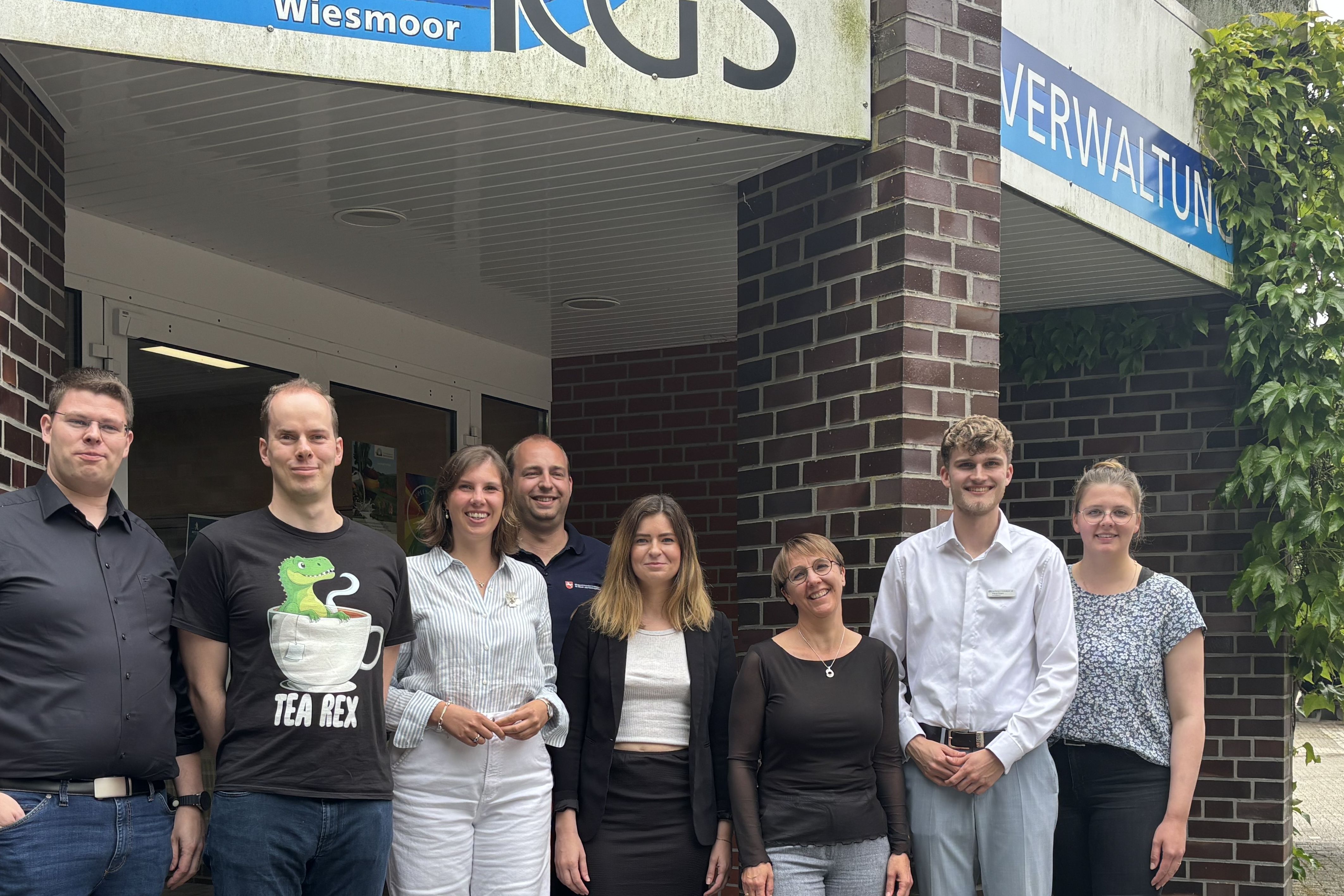 Dr. Lars Mohrhusen beim Ehemaligentag der KGS Wiesmoor Dr. Lars Mohrhusen beim Ehemaligentag der KGS Wiesmoor