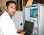 Dekor: Scientist observes an experiment