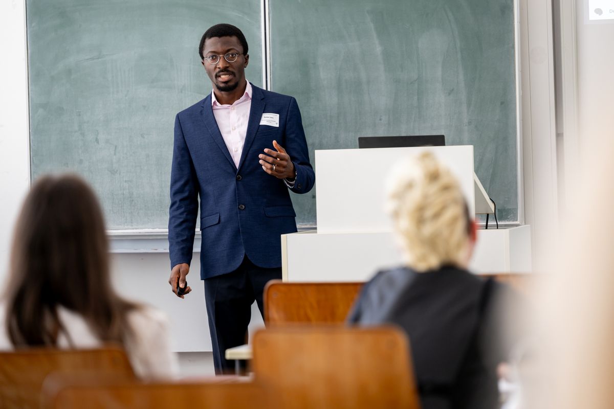 StuFo 2025 / Student lecture