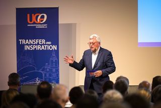 Moderator: Prof. Werner Brinker