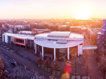 Hörsaal der Universität Oldenburg Auf dem Foto ist der Hörsaal der Universität Oldenburg dargestellt.