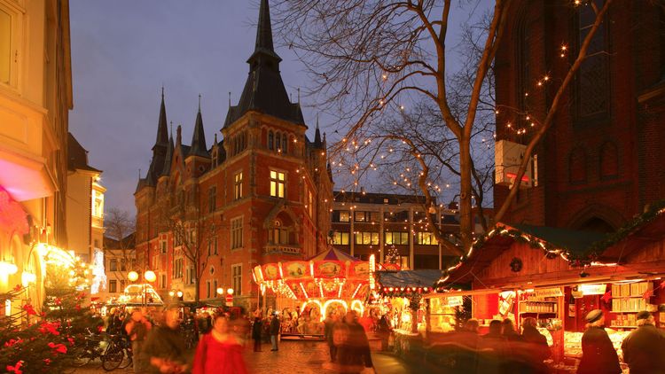 Der Oldenburger Lambertimarkt Der Oldenburger Lambertimarkt