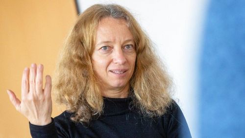 Portrait photo of Prof. Dr. Christiane Thiel.
