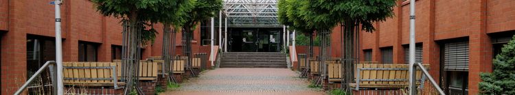 Haupteingang Campus Wechloy