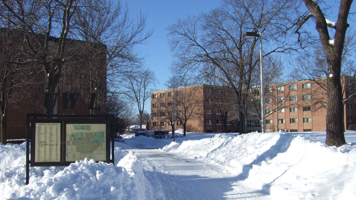 UWLaX Campus im Schnee