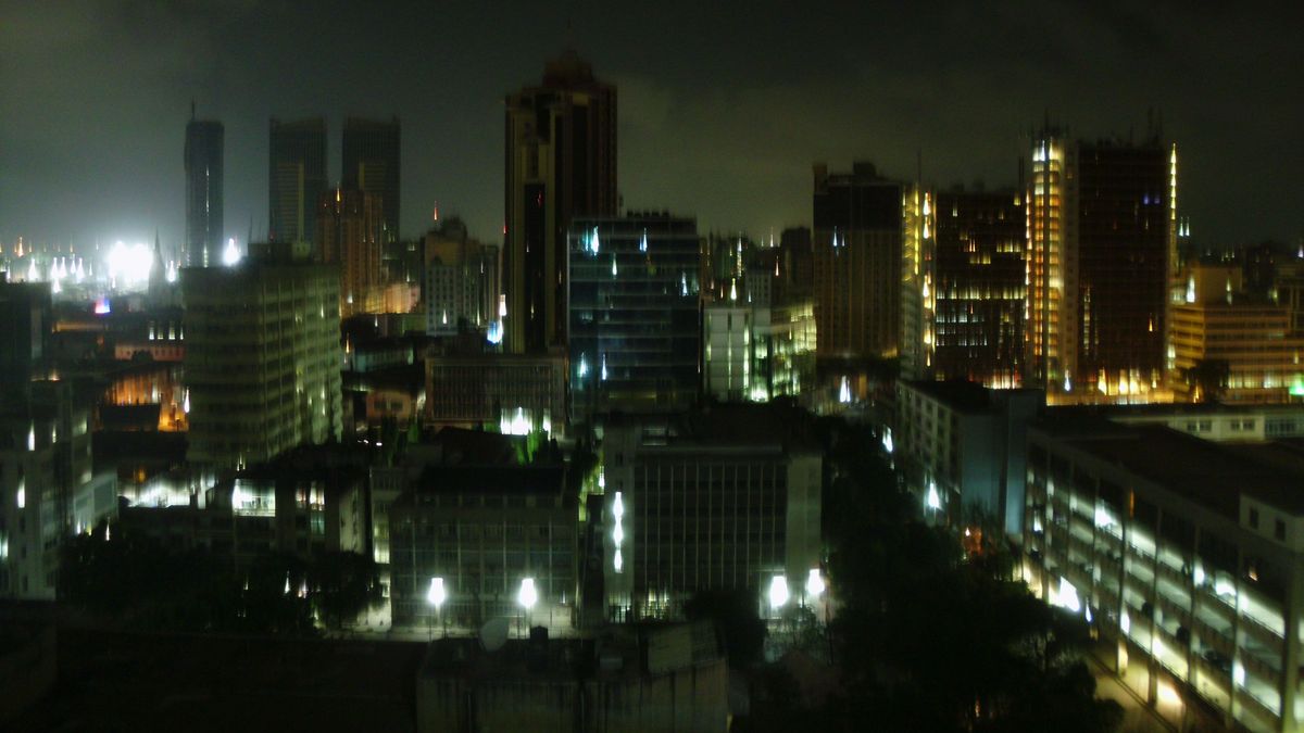 Dar es Salaam bei Nacht
