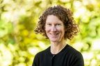 Portraitfoto der Clustersprecherin Miriam Liedvogel.