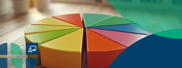Bild mit bunte Tortendiagrammsegmente auf einem Holzboden in einem hellen Innenraum