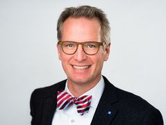 Prof. Dr.-Ing. Richard Hanke-Rauschenbach Prof. Dr.-Ing. Richard Hanke-Rauschenbach