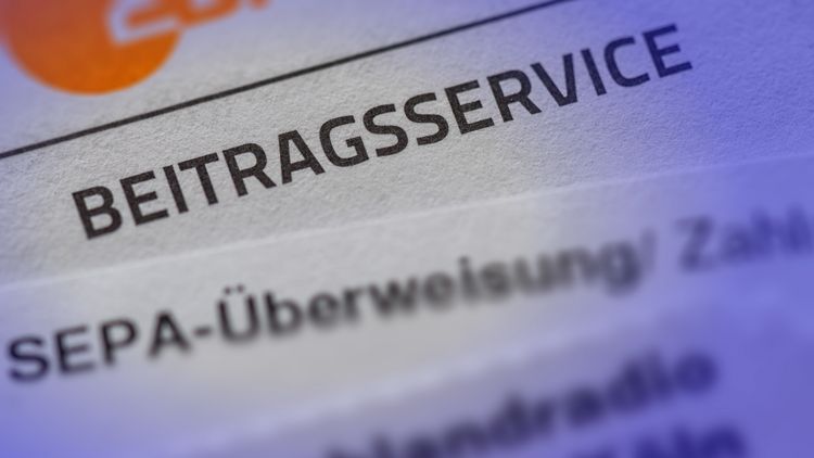 GEZ, Beitragsservice, Formular, Rundfunk, Gebühr, ARD, ZDF, Fernsehn, Radio, Gebühr, Zahlung, deutschlandradio, Gerät, TV, Rundfunkbeitrag, Rundfunkgebühren, Zuschauer, haushaltsabgabe, rundfunkstaatsvertrag, fernseher